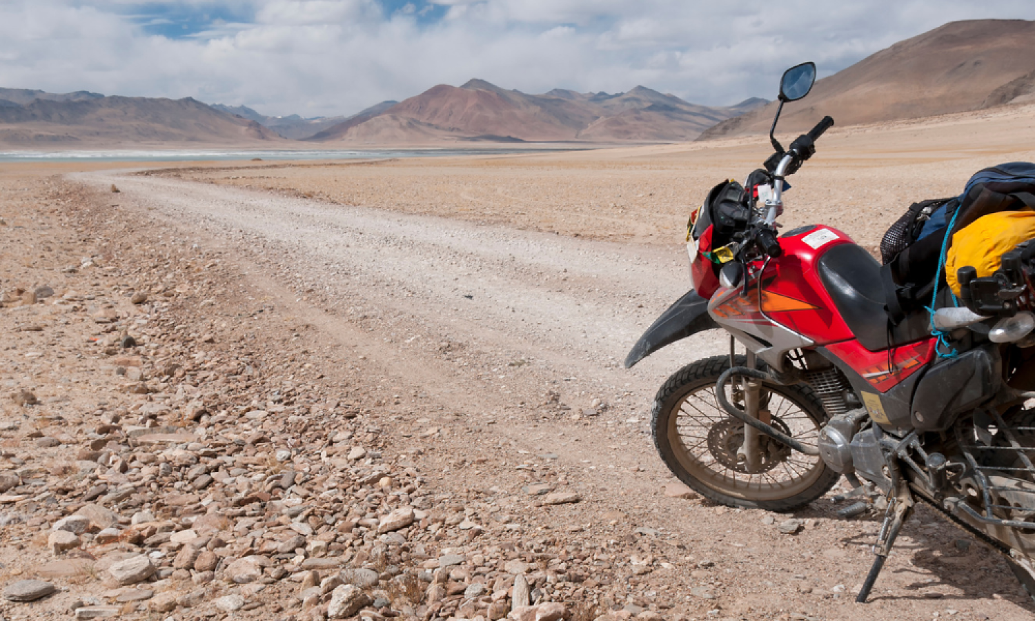 DISCOVER LADAKH BY BIKE